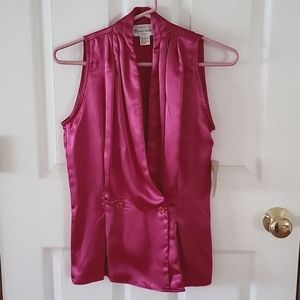 Women's Sleeveless Blouse.